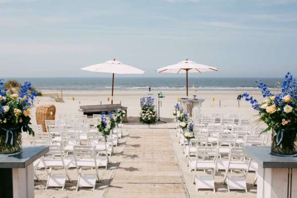 Trouwen op het Strand: Een Romantische en Onvergetelijke Dag