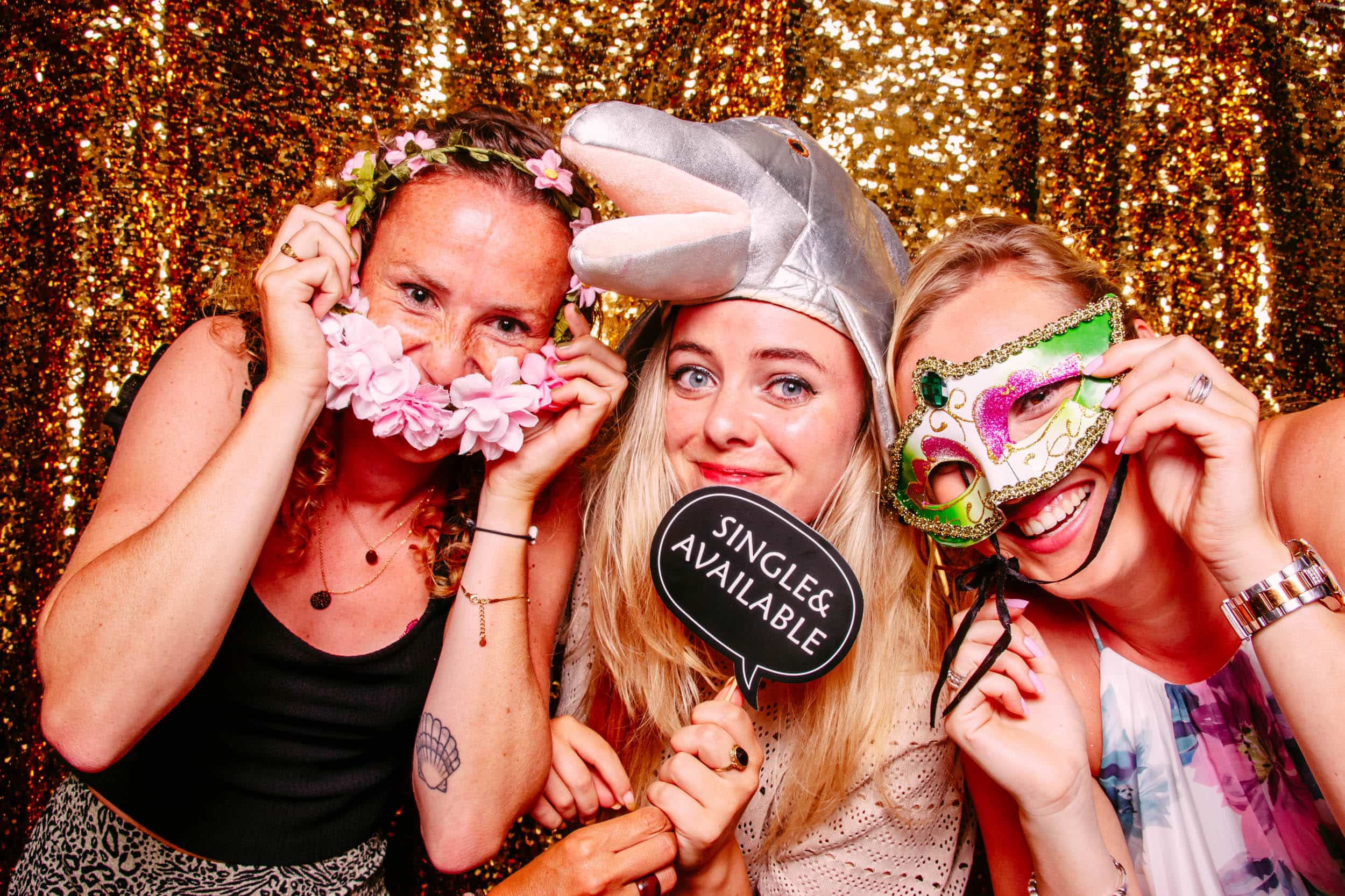 Photobooth hire at your wedding