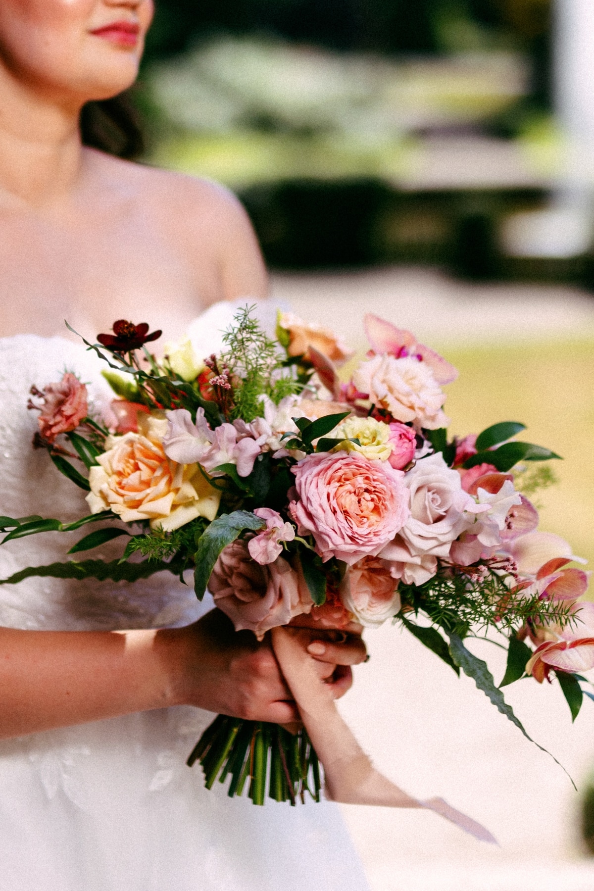 what does a bridal bouquet cost